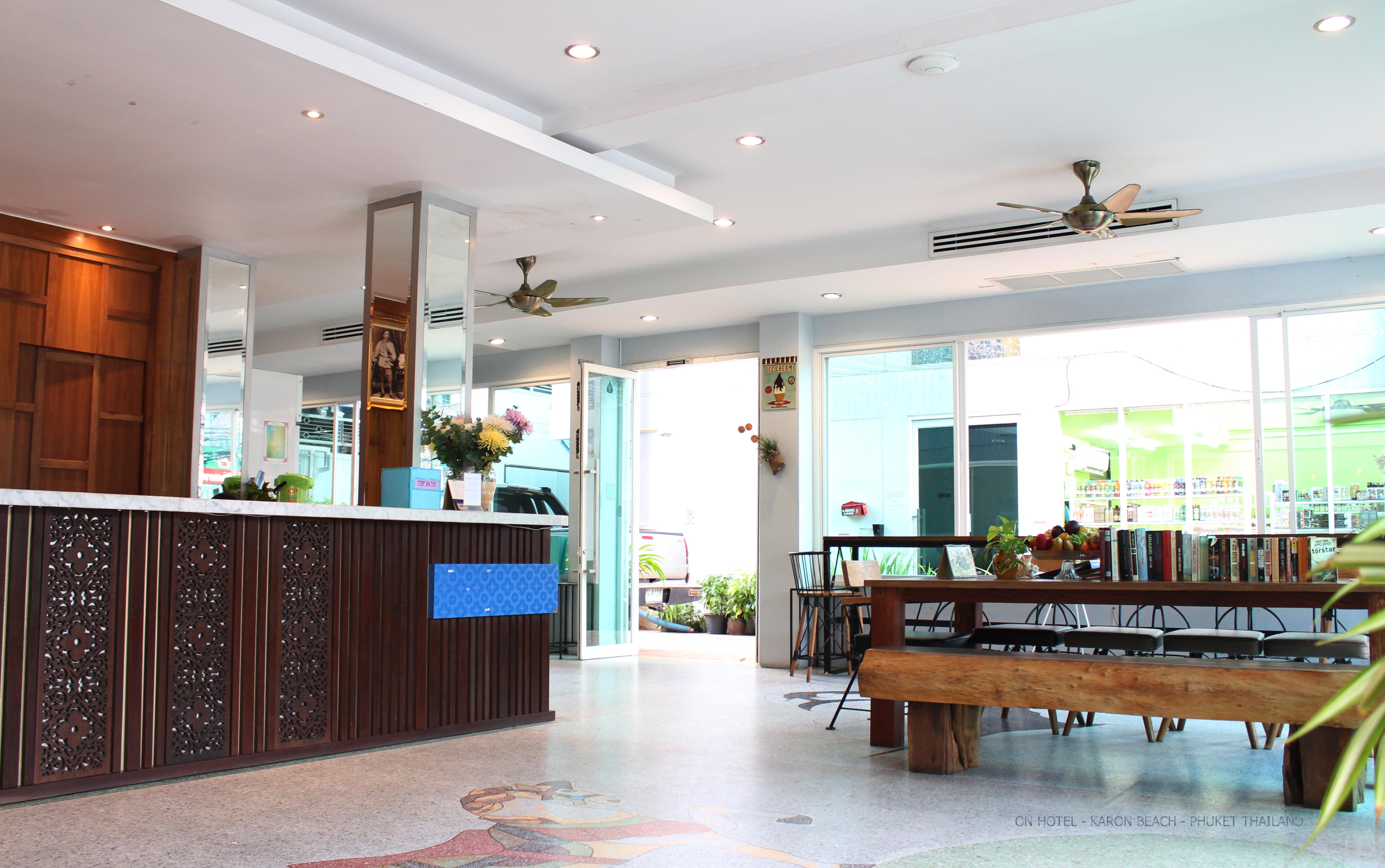 On Hotel Phuket - Sha Карон Экстерьер фото